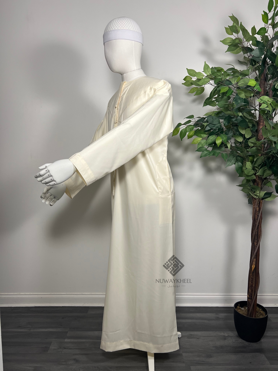 Saudi Qamis - Satin Fabrics